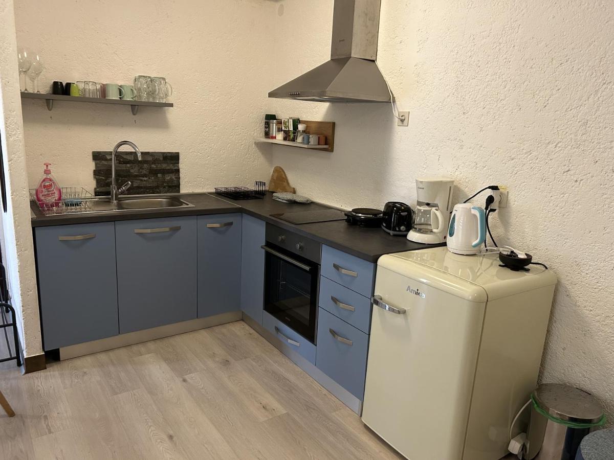 Peaceful Apartment With Patio Ρόβινι Εξωτερικό φωτογραφία